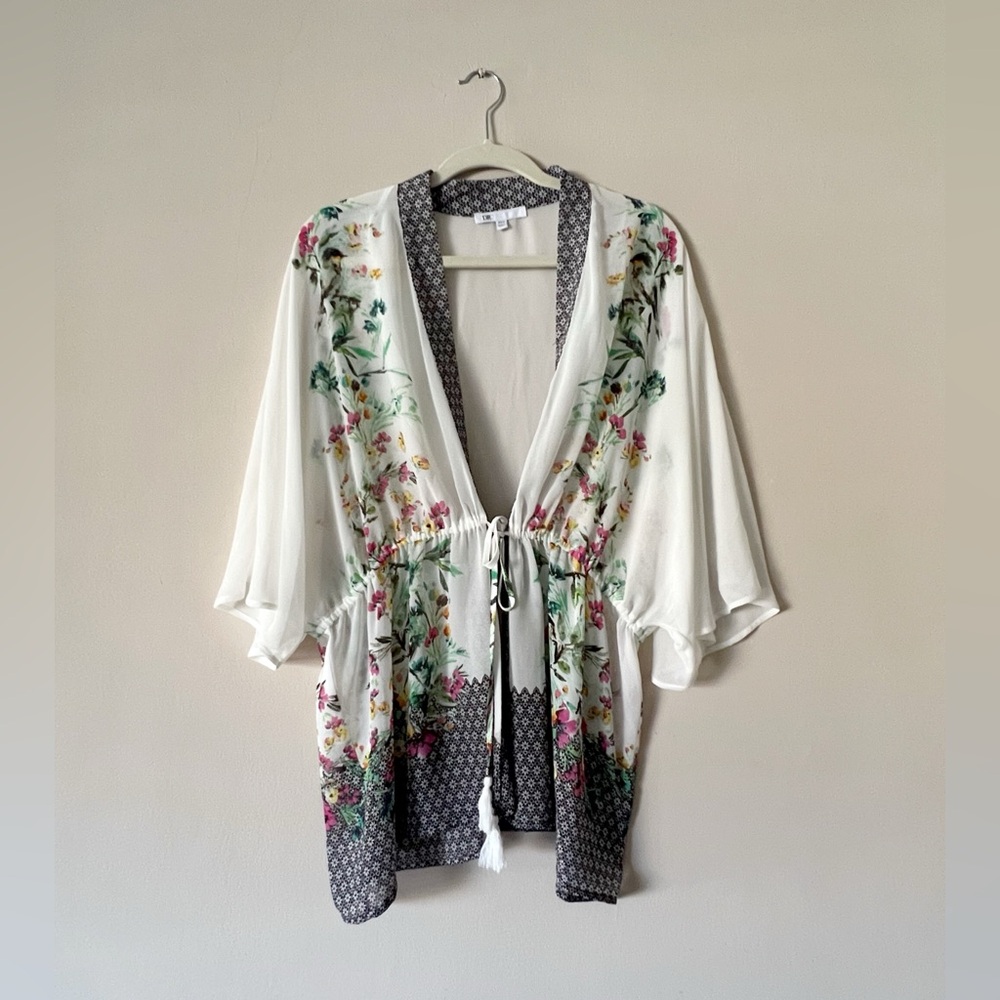 DR2 Floral Kimono Sleeve Cover-up • XS/S